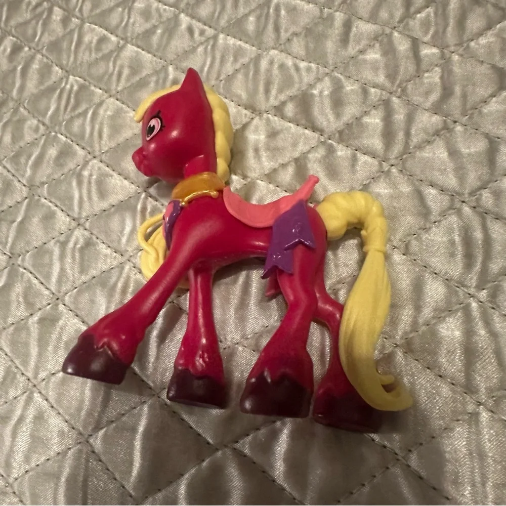 My Little Pony & Shopkins pony -3 ponies & 2 accessories